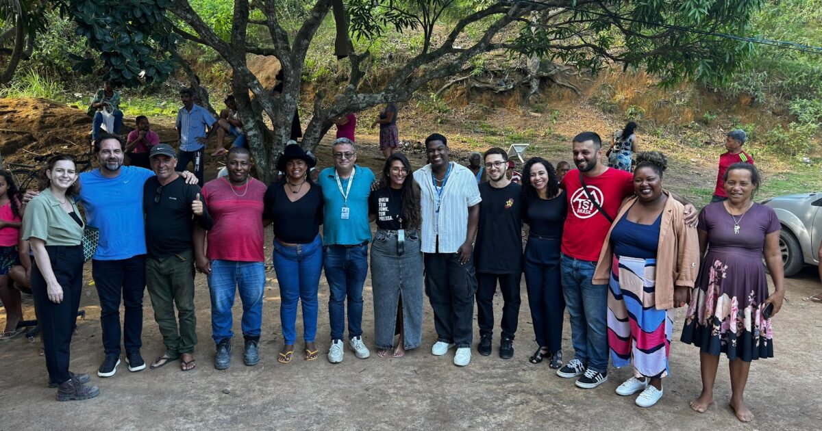 Governo Federal visita ocupações em Vitória e Vila Velha para discutir políticas de moradia