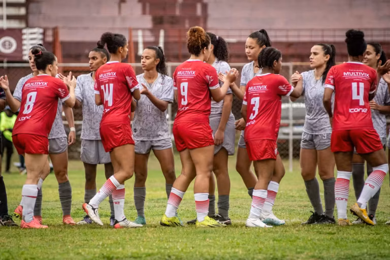 Deputada quer incluir futebol feminino em projeto de incentivo a clubes do Espírito Santo