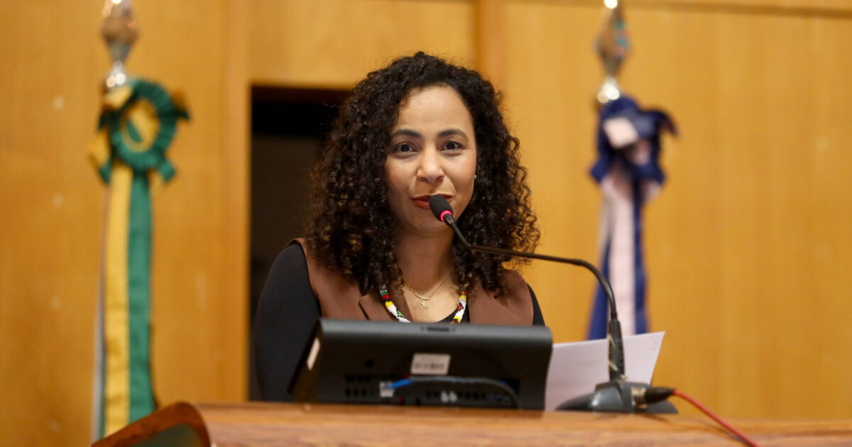 Camila Valadão quer orçamento para saúde mental no Espírito Santo