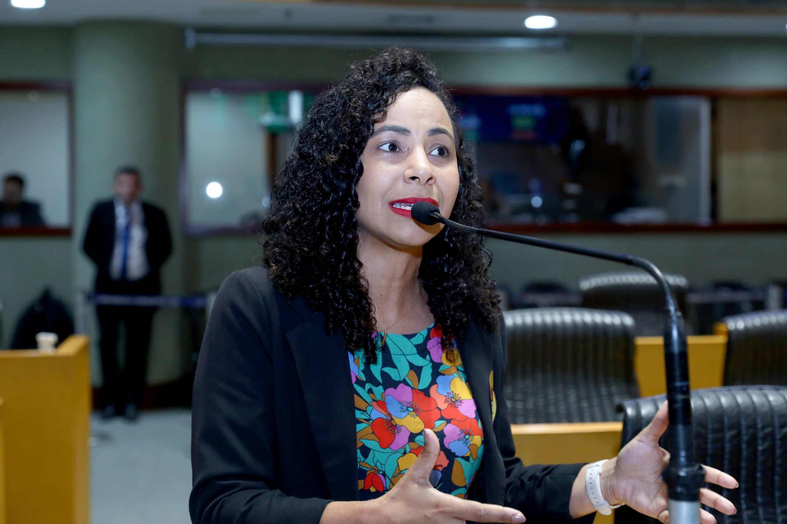 Projeto quer vetar contratos com empresas envolvidas em violações de direitos humanos