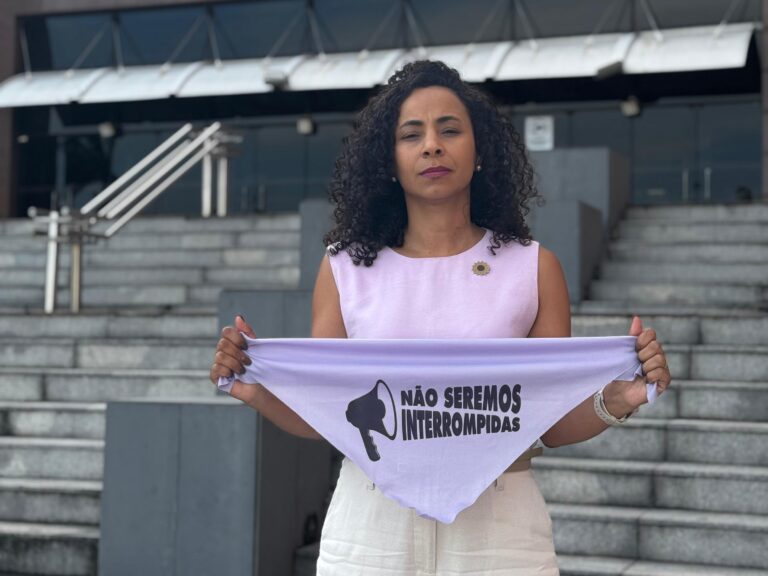 Deputado federal fica inelegível por condenação de violência política de gênero contra Camila Valadão