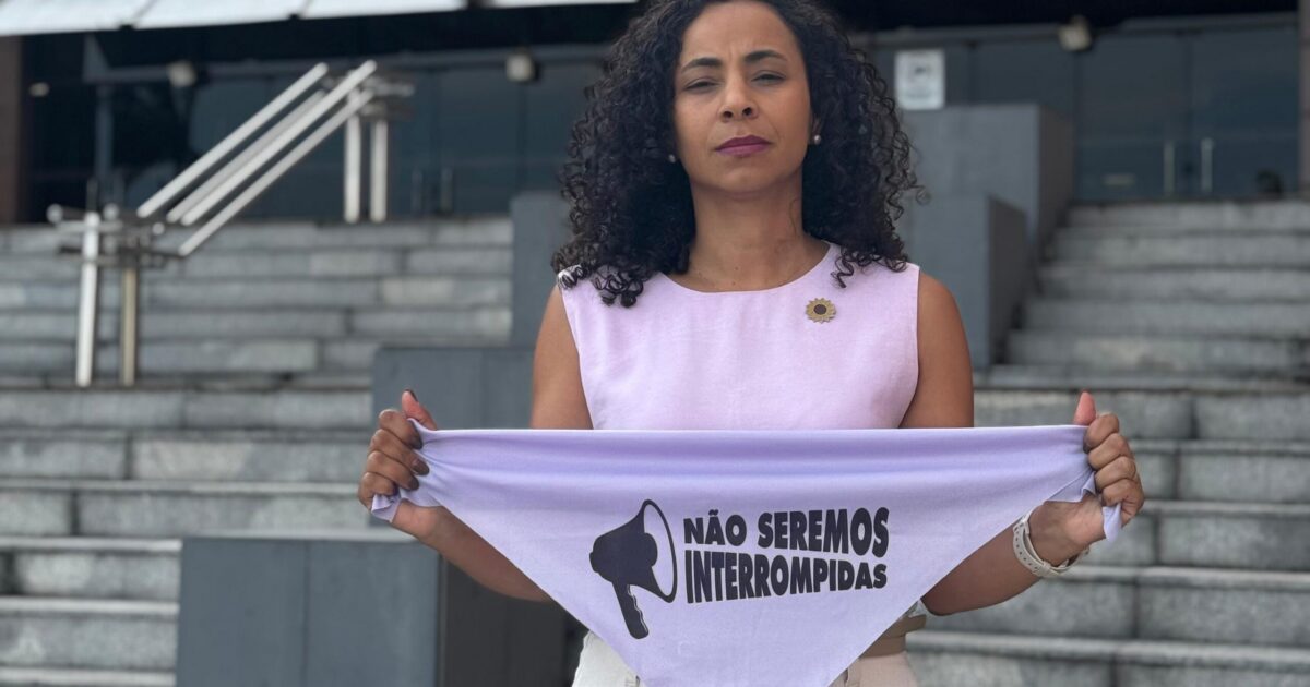 Deputado federal fica inelegível por condenação de violência política de gênero contra Camila Valadão
